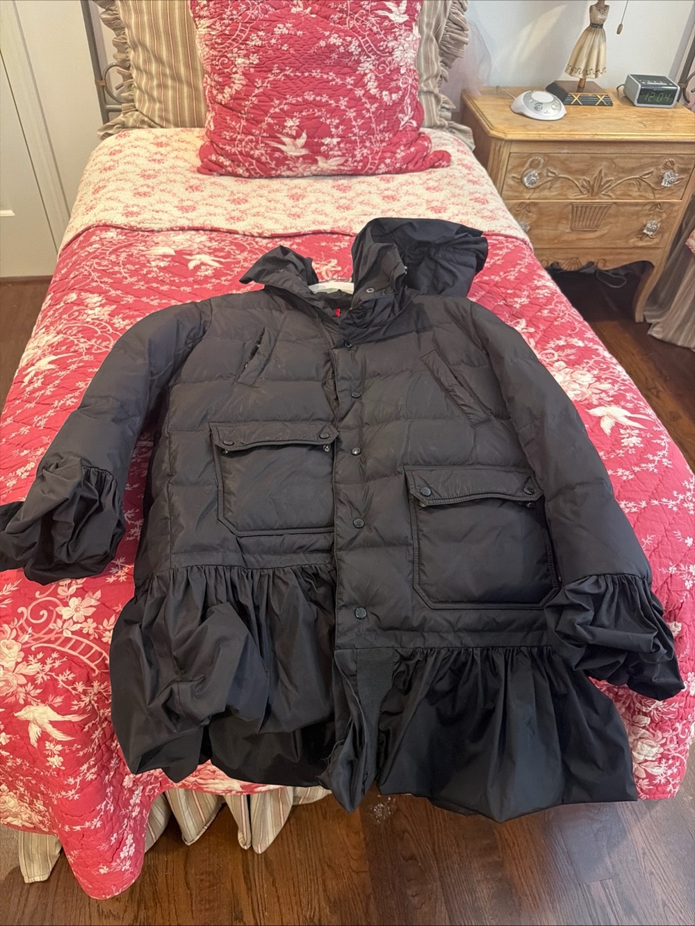 Moncler Black Ruffle-Hem Puffer Jacket - Picture 12 of 12